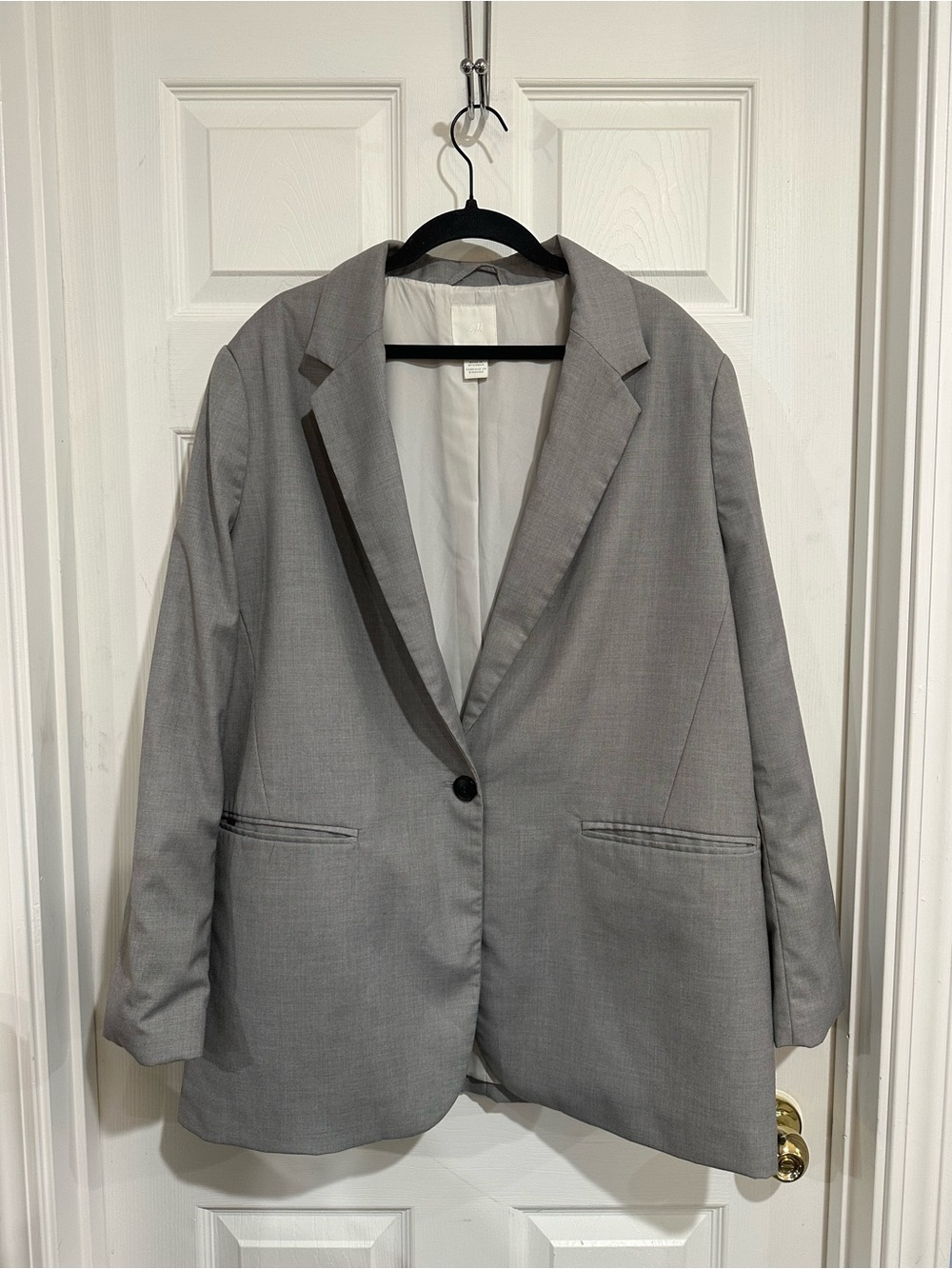 H&M Women’s Light Gray Single-Button Blazer in a Size Large